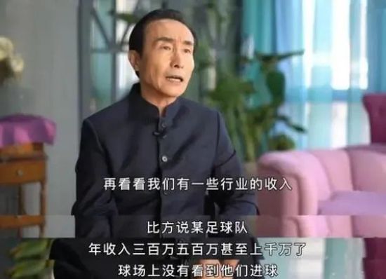 脾气浮躁的倔老头拉里·库克辛勤平生，惨淡经营本身已有百余年汗青、面积达一千英亩的艾奥瓦庄园，他是这片膏壤的国王，具有登峰造极的权力。拉里虽是年高德劭的长者，但他的家庭倒是个隐藏危机的陷井。他有三个女儿：罗丝、金妮和卡罗琳，没有儿子，久长以来他为事实由谁担当遗产和成长他的家业而伤透脑子。